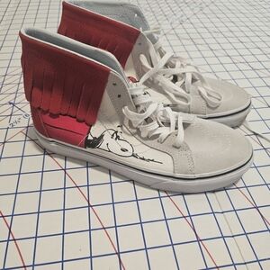 LN | Women’s 8.0 / Men’s 6.5 (EU 38.5, UK 5.5) | Vans × Peanuts (by Schulz)